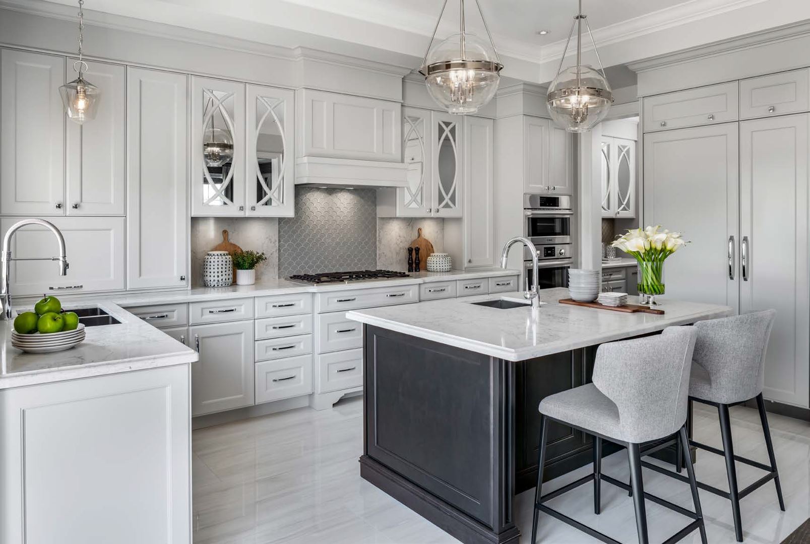 Interior photo of Royal Hill